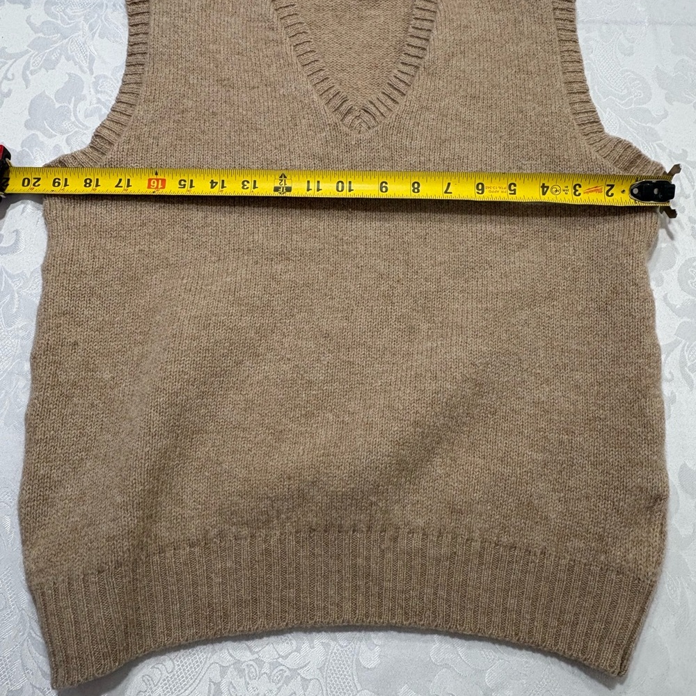JCPenney Beige V-Neck Men's Sweater Vest - Picture 5 of 7
